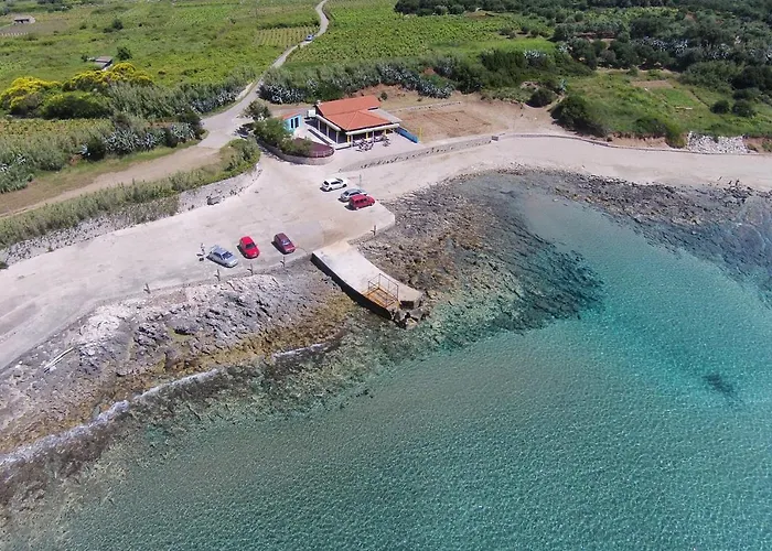 By The Sea Lumbarda, Korcula - 9295 *